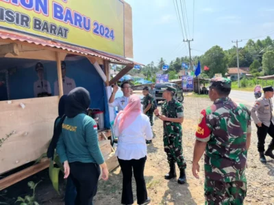 Pastikan Tahun Baru Berjalan Aman, Dandim 0422 dan PJ Sekda Pesisir Barat Tinjau Pos Pam.