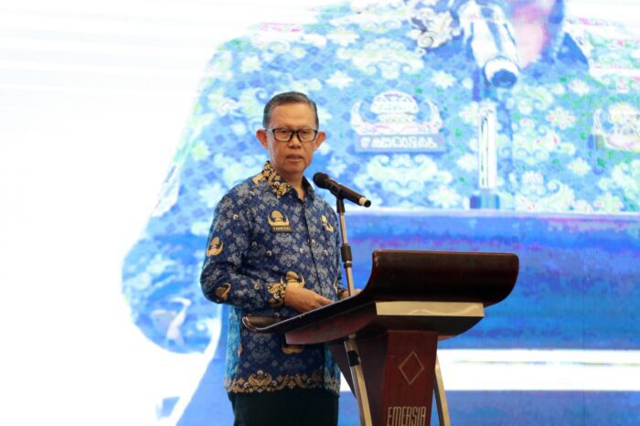 Sekdaprov Fahrizal Hadiri Gebyar Undian Donor Darah Sukarela dalam rangka Semarak HUT PMI ke-79